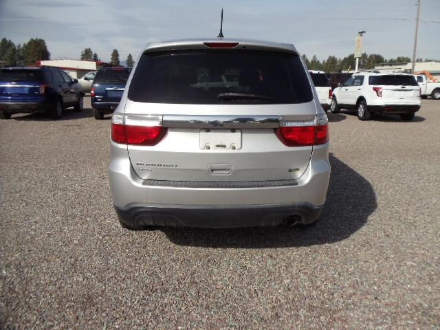 2012 Silver /Silver Dodge Durango SXT AWD (1C4RDJAG3CC) with an 3.6L V6 DOHC 24V engine, 5-Speed Automatic transmission, located at 5465 Highway 2 W., Columbia Falls, MT, 59912, (406) 892-4407, 48.352188, -114.240929 - Keyless entry Cruise control Front and rear heat and AC Power windows door locks and mirrors Tilt wheel - Photo#5