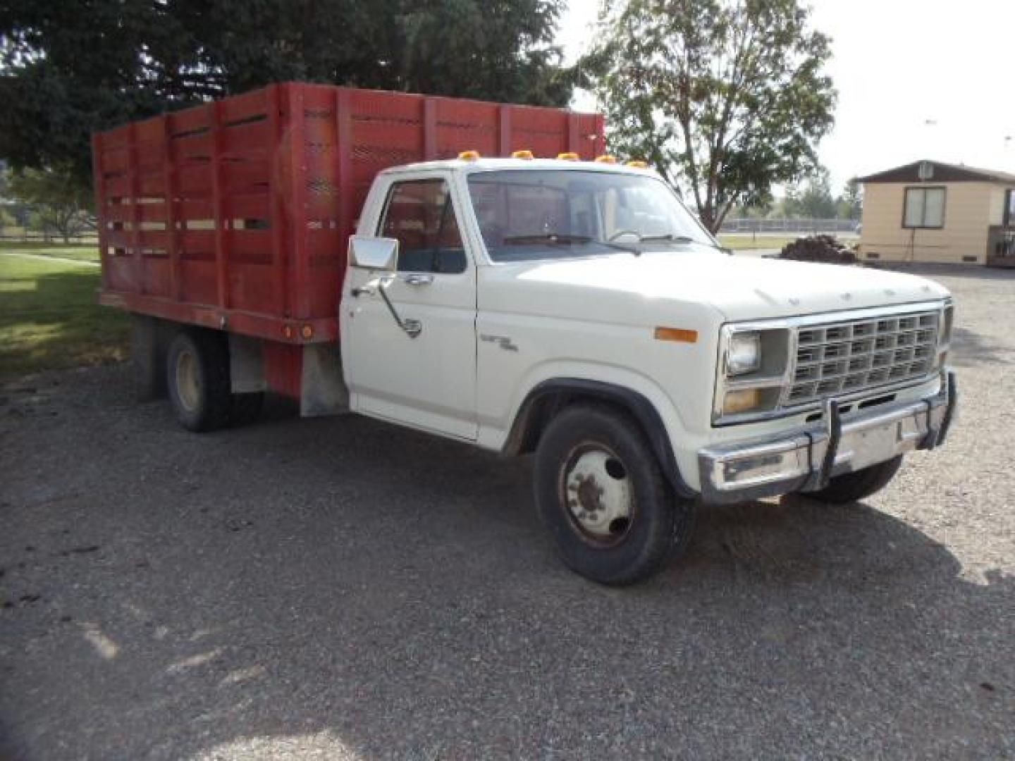 1980 White /Gray Ford F-350 Chassis Cab Custom (F3TZRGD2862) with an 400 V8 engine, 4 Speed Manual transmission, located at 5465 Highway 2 W., Columbia Falls, MT, 59912, (406) 892-4407, 48.352188, -114.240929 - 400 V8 4 Speed Manual Transmission We bought this truck locally. It was owned by 1 family its entire existance - Photo#0