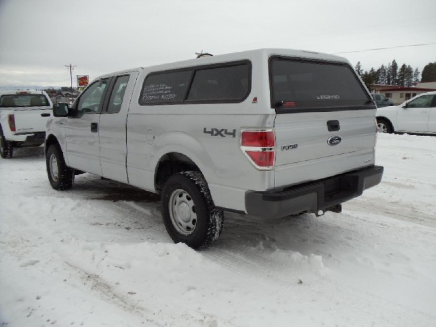 2013 Silver /Gray Ford F-150 XL (1FTEX1EM2DF) with an 3.7L V6 DOHC 24V engine, 6-Speed Automatic transmission, located at 5465 Highway 2 W., Columbia Falls, MT, 59912, (406) 892-4407, 48.352188, -114.240929 - Photo#4