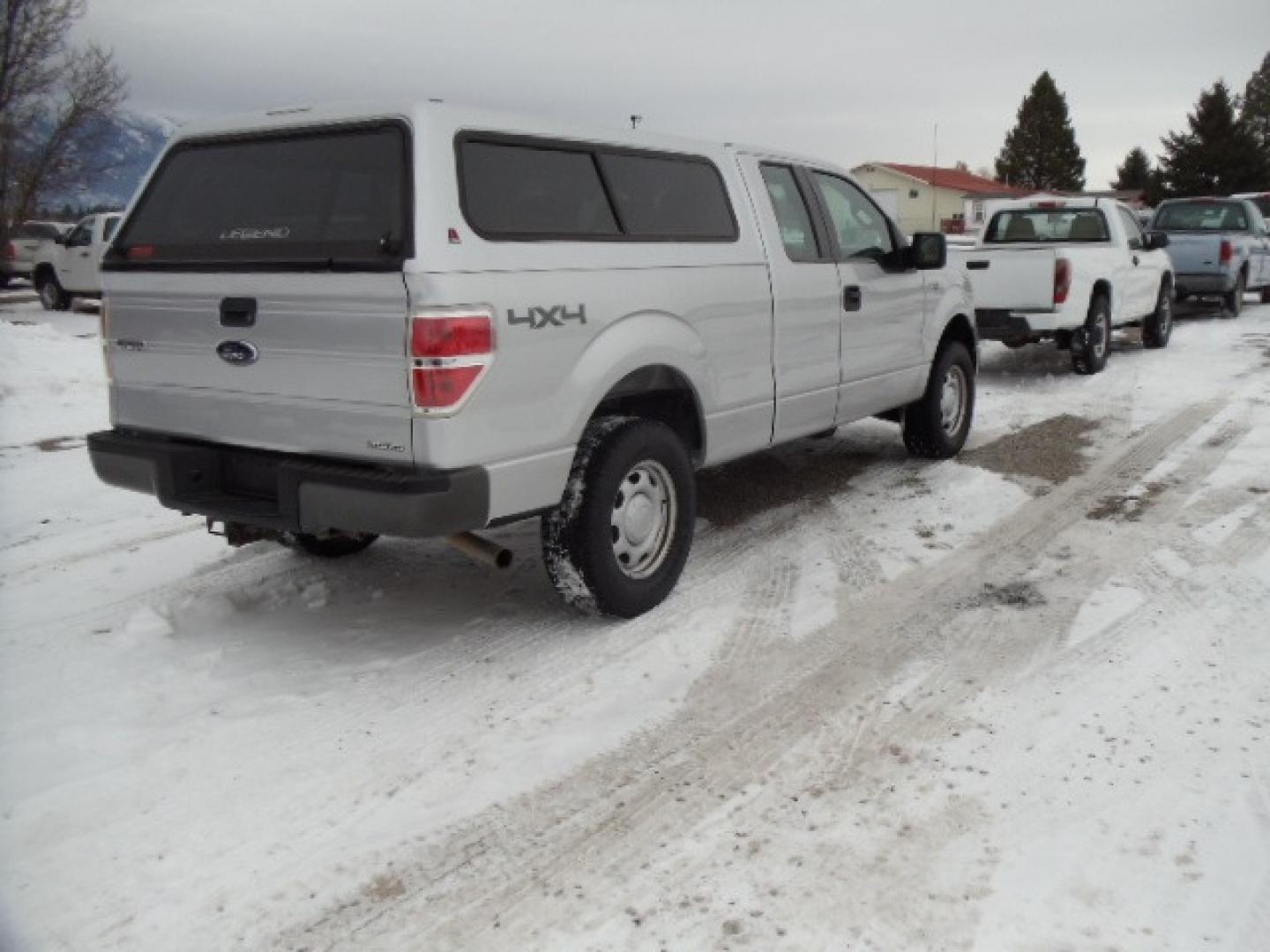 2013 Silver /Gray Ford F-150 XL (1FTEX1EM2DF) with an 3.7L V6 DOHC 24V engine, 6-Speed Automatic transmission, located at 5465 Highway 2 W., Columbia Falls, MT, 59912, (406) 892-4407, 48.352188, -114.240929 - Photo#8