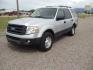 2014 Silver /Gray Ford Expedition XL 4WD (1FMJU1G50EE) with an 5.4L V8 SOHC 16V FFV engine, 6-Speed Automatic transmission, located at 5465 Highway 2 W., Columbia Falls, MT, 59912, (406) 892-4407, 48.352188, -114.240929 - Photo#2