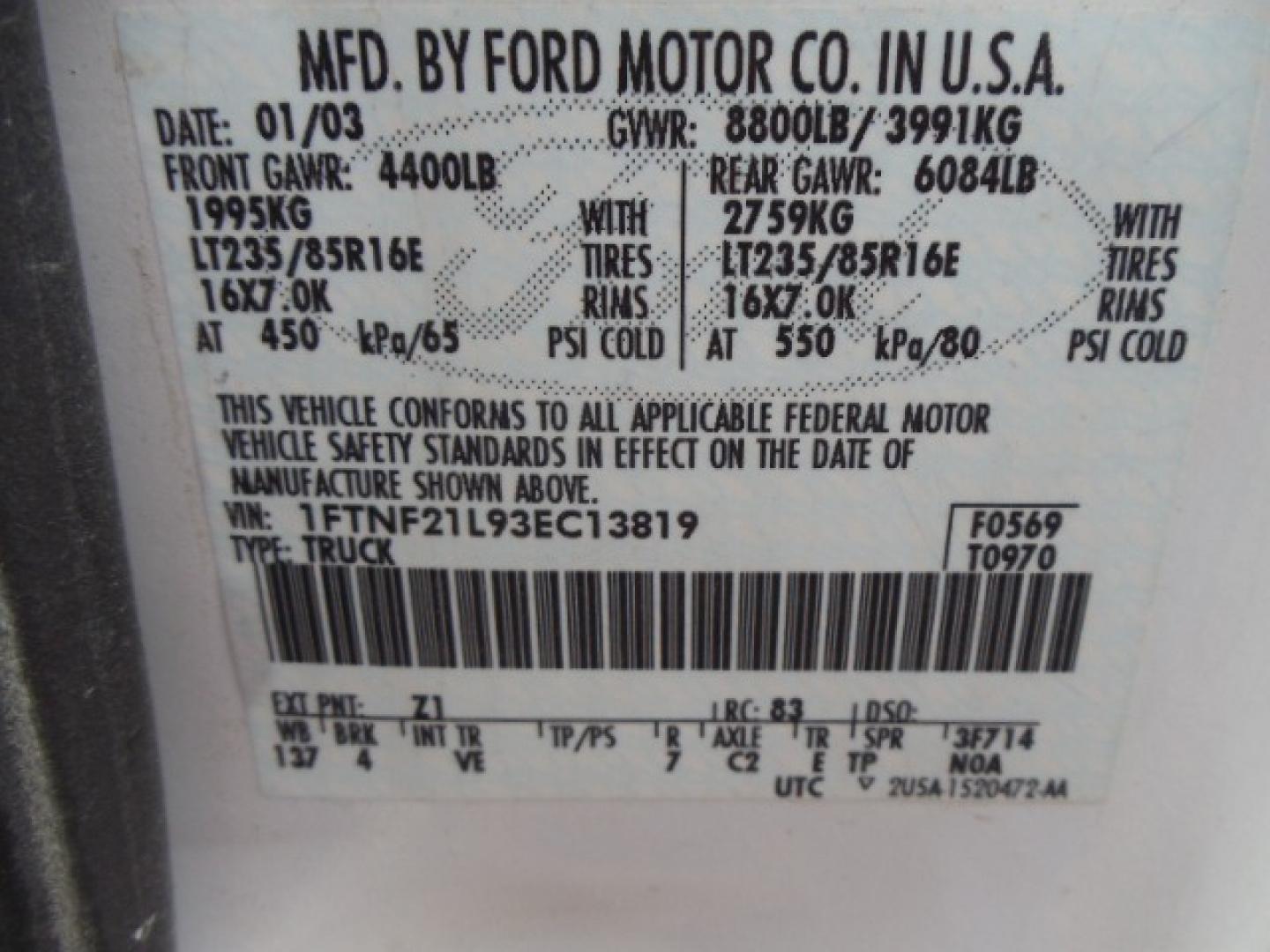 2003 White /Gray Ford F-250 SD XL (1FTNF21L93E) with an 5.4L V8 SOHC 16V engine, Automatic transmission, located at 5465 Highway 2 W., Columbia Falls, MT, 59912, (406) 892-4407, 48.352188, -114.240929 - Photo#14