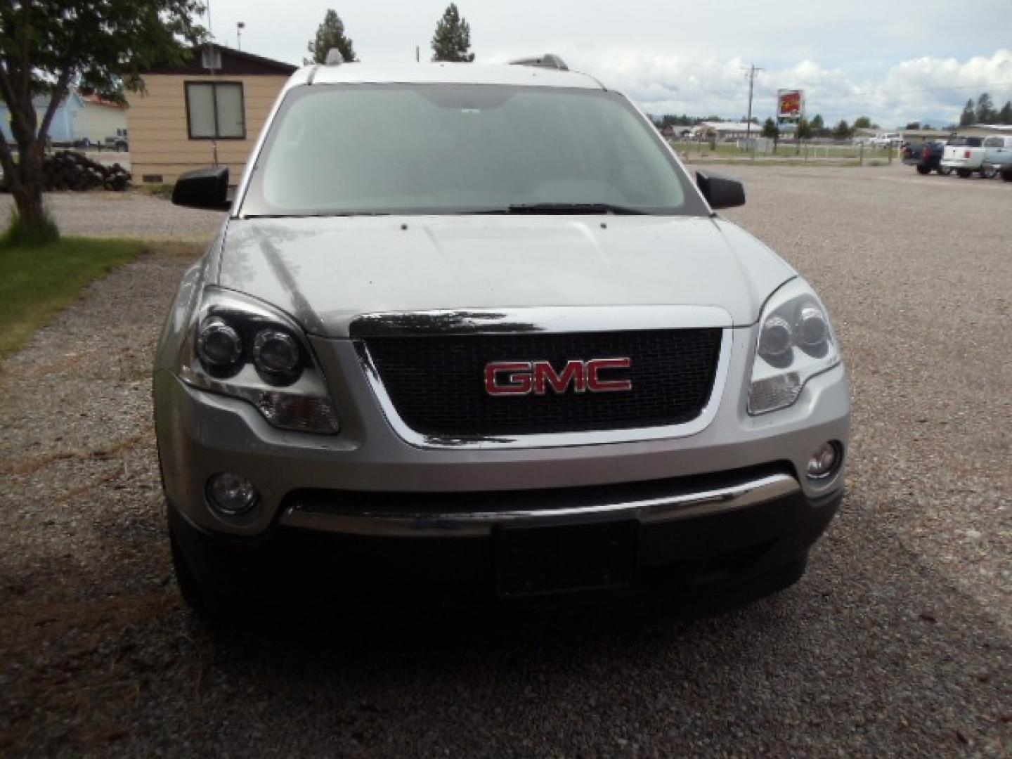 2010 Silver /Gray GMC Acadia SLE AWD (1GKLVLED0AJ) with an 3.6L V6 DOHC 24V engine, 6-Speed Automatic transmission, located at 5465 Highway 2 W., Columbia Falls, MT, 59912, (406) 892-4407, 48.352188, -114.240929 - Photo#1