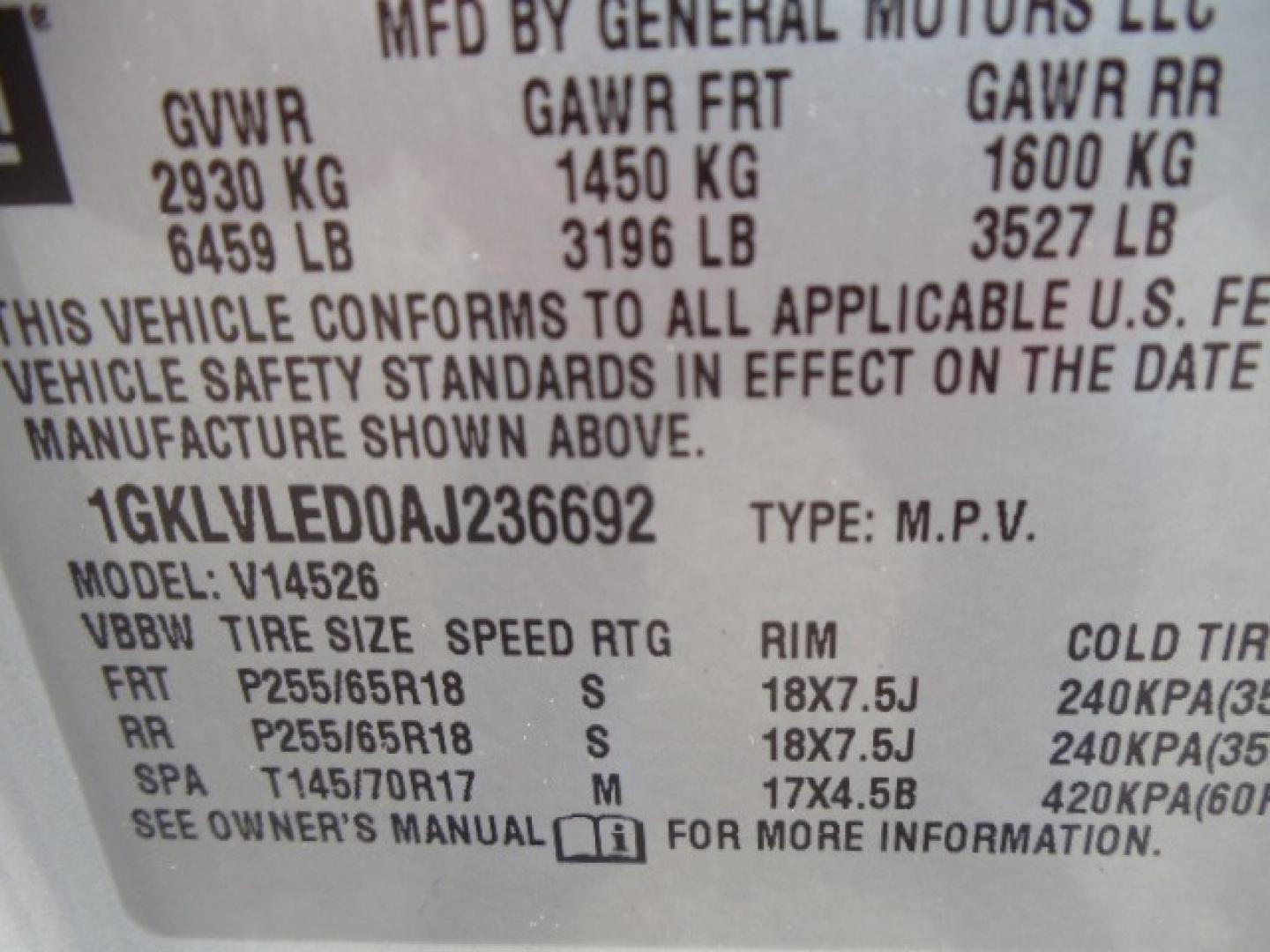 2010 Silver /Gray GMC Acadia SLE AWD (1GKLVLED0AJ) with an 3.6L V6 DOHC 24V engine, 6-Speed Automatic transmission, located at 5465 Highway 2 W., Columbia Falls, MT, 59912, (406) 892-4407, 48.352188, -114.240929 - Photo#30