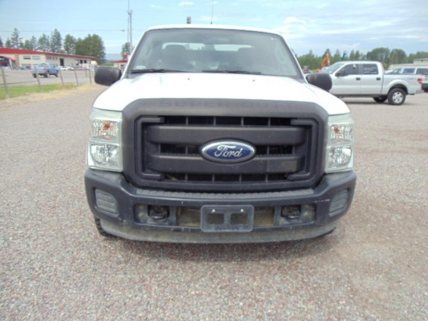 2011 White /Gray Ford F-350 SD XL (1FD8X3A60BE) with an 6.2L V8 OHV 16V engine, 6-Speed Automatic transmission, located at 5465 Highway 2 W., Columbia Falls, MT, 59912, (406) 892-4407, 48.352188, -114.240929 - Photo#1