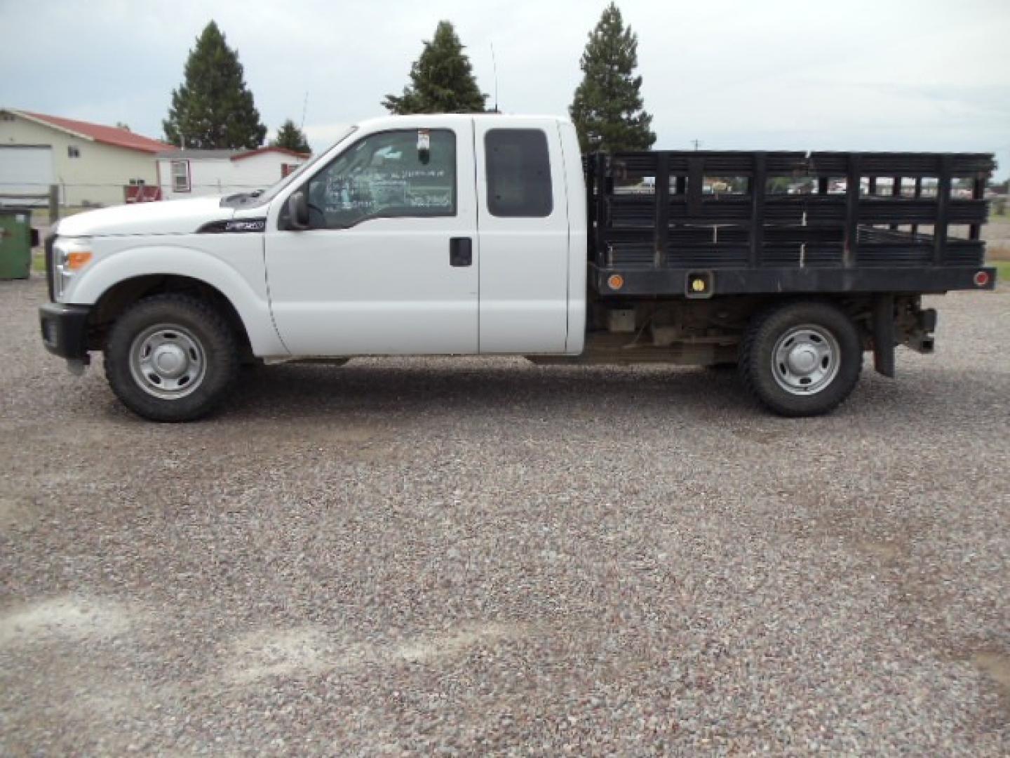 2011 White /Gray Ford F-350 SD XL (1FD8X3A60BE) with an 6.2L V8 OHV 16V engine, 6-Speed Automatic transmission, located at 5465 Highway 2 W., Columbia Falls, MT, 59912, (406) 892-4407, 48.352188, -114.240929 - Photo#3