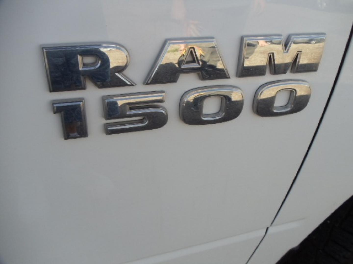 2018 White /Grey RAM 1500 Tradesman Quad Cab 4WD (1C6RR7FG1JS) with an 3.6L V6 DOHC 24V FFV engine, 8A transmission, located at 5465 Highway 2 W., Columbia Falls, MT, 59912, (406) 892-4407, 48.352188, -114.240929 - Photo#10