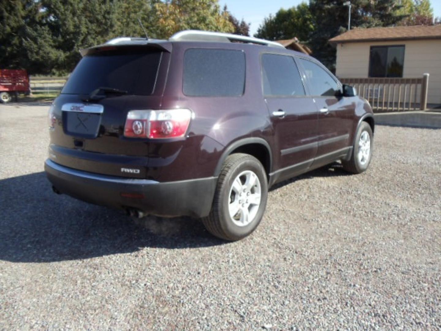 2009 Purple /Silver GMC Acadia SLE-1 AWD (1GKEV13D29J) with an 3.6L V6 DOHC 24V engine, 6-Speed Automatic transmission, located at 5465 Highway 2 W., Columbia Falls, MT, 59912, (406) 892-4407, 48.352188, -114.240929 - Photo#7