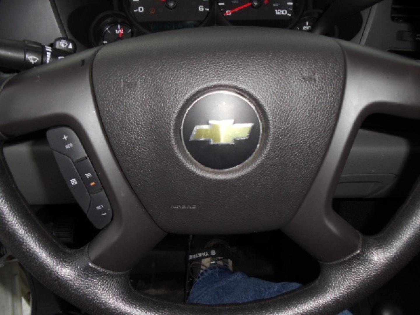 2012 White /Gray Chevrolet Silverado 1500 Work Truck Ext. Cab 4WD (1GCRKPE06CZ) with an 5.3L V8 OHV 16V FFV engine, 4-Speed Automatic transmission, located at 5465 Highway 2 W., Columbia Falls, MT, 59912, (406) 892-4407, 48.352188, -114.240929 - This truck was previously owned by the federal government so it has been well maintained and taken care of. The truck is clean inside and out with good tires and low actual miles. This is the Quad Door Long Box. - Photo#16