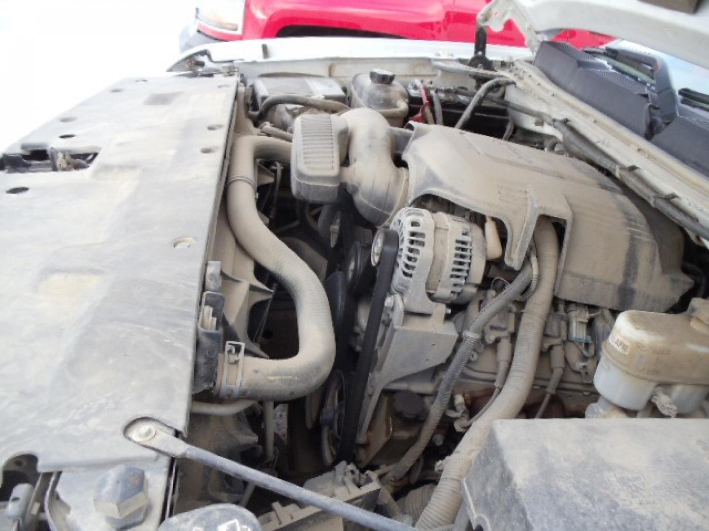 2012 White /Gray Chevrolet Silverado 1500 Work Truck Ext. Cab 4WD (1GCRKPE06CZ) with an 5.3L V8 OHV 16V FFV engine, 4-Speed Automatic transmission, located at 5465 Highway 2 W., Columbia Falls, MT, 59912, (406) 892-4407, 48.352188, -114.240929 - This truck was previously owned by the federal government so it has been well maintained and taken care of. The truck is clean inside and out with good tires and low actual miles. This is the Quad Door Long Box. - Photo#22