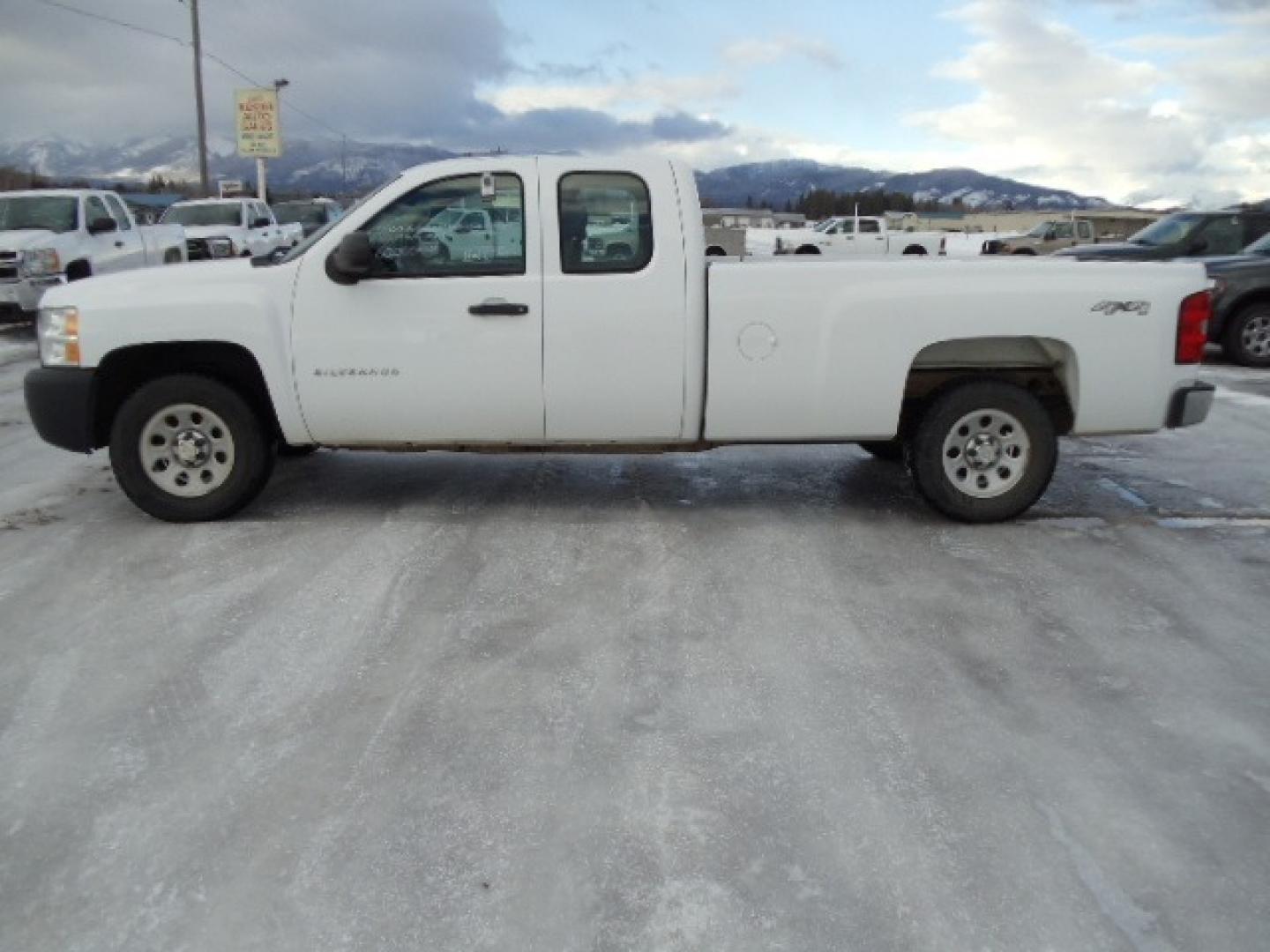 2012 White /Gray Chevrolet Silverado 1500 Work Truck Ext. Cab 4WD (1GCRKPE06CZ) with an 5.3L V8 OHV 16V FFV engine, 4-Speed Automatic transmission, located at 5465 Highway 2 W., Columbia Falls, MT, 59912, (406) 892-4407, 48.352188, -114.240929 - This truck was previously owned by the federal government so it has been well maintained and taken care of. The truck is clean inside and out with good tires and low actual miles. This is the Quad Door Long Box. - Photo#3