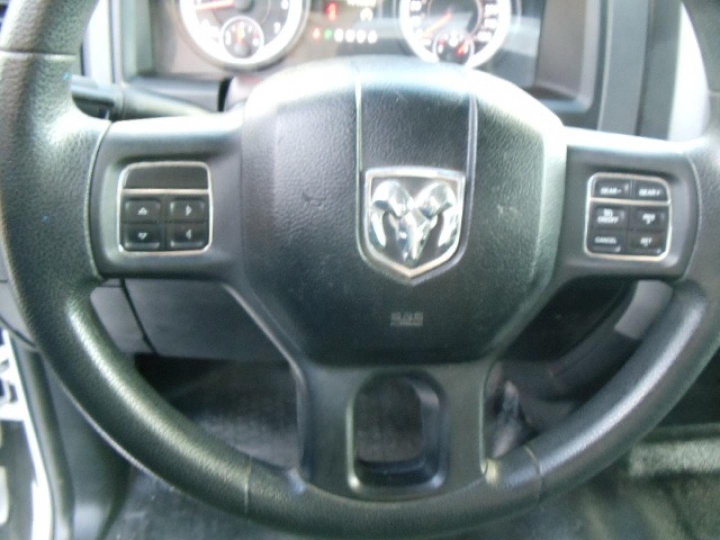 2014 White /Gray RAM 1500 Tradesman Crew Cab SWB 4WD (1C6RR7KG9ES) with an 3.6L V6 DOHC 24V FFV engine, 6-Speed Automatic transmission, located at 5465 Highway 2 W., Columbia Falls, MT, 59912, (406) 892-4407, 48.352188, -114.240929 - This truck was previously owned by the federal government so it has been well maintained and taken care of. The truck is very clean inside and out with good tires and low actual miles. This is the crew cab short box. - Photo#19