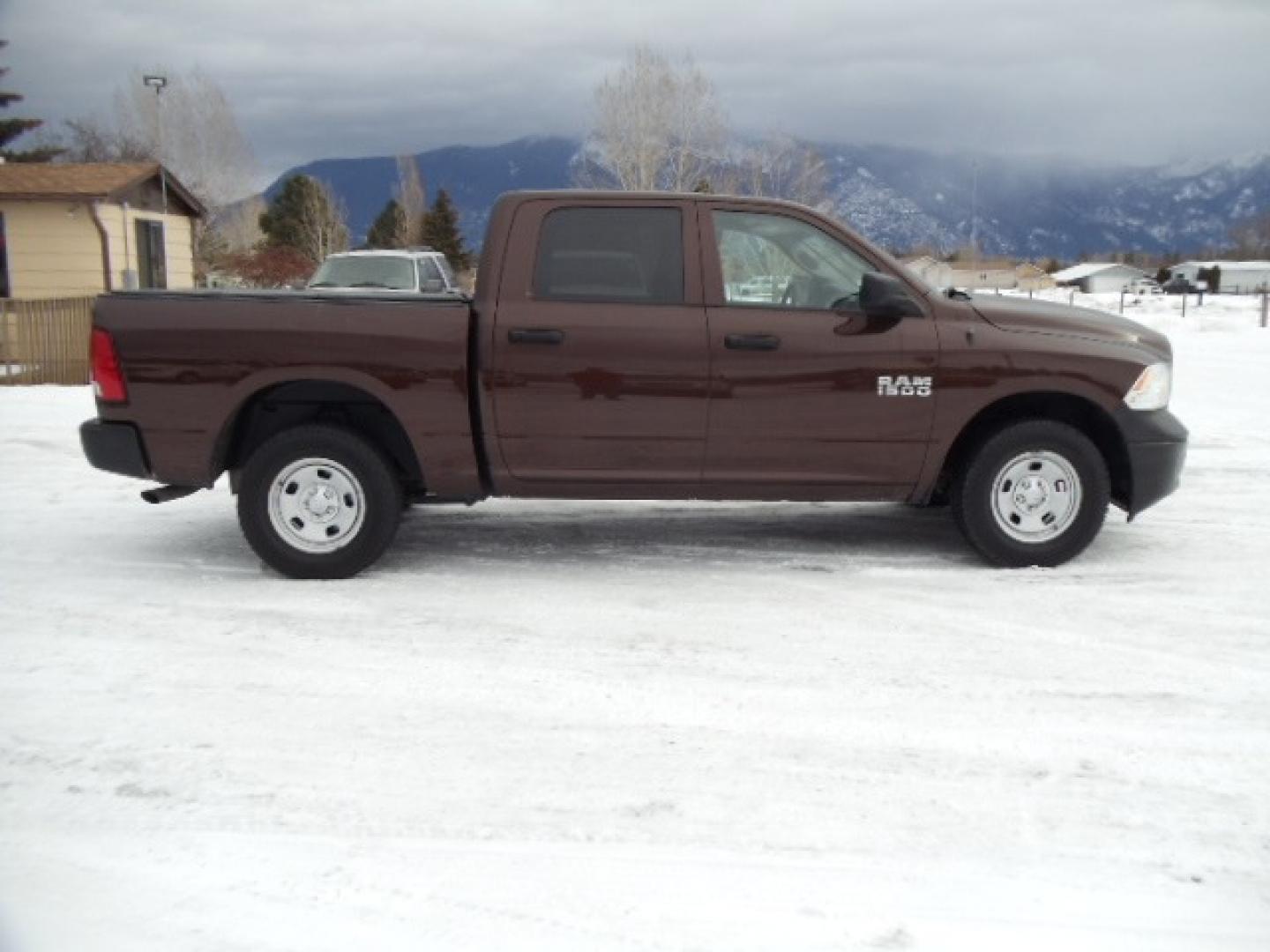 2014 Blue /Gray RAM 1500 Tradesman Crew Cab SWB 4WD (1C6RR7KG8ES) with an 3.6L V6 DOHC 24V FFV engine, 6-Speed Automatic transmission, located at 5465 Highway 2 W., Columbia Falls, MT, 59912, (406) 892-4407, 48.352188, -114.240929 - This truck was previously owned by the federal government so it has been well maintained and taken care of. The truck is very clean inside and out with great tires and super low actual miles. - Photo#9