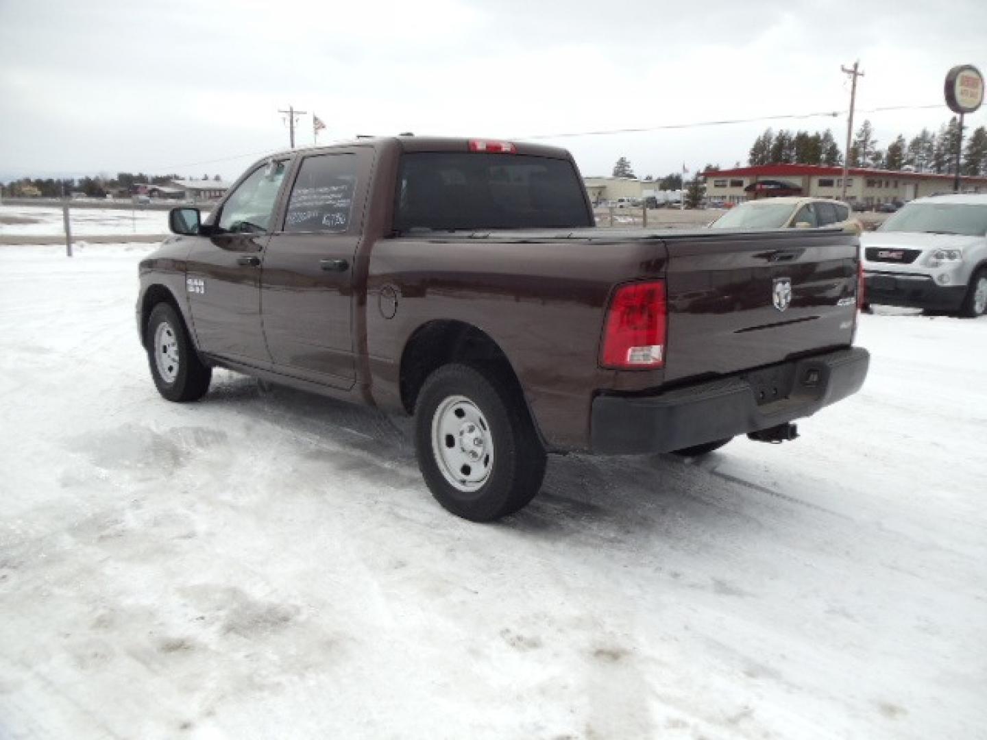 2014 Blue /Gray RAM 1500 Tradesman Crew Cab SWB 4WD (1C6RR7KG8ES) with an 3.6L V6 DOHC 24V FFV engine, 6-Speed Automatic transmission, located at 5465 Highway 2 W., Columbia Falls, MT, 59912, (406) 892-4407, 48.352188, -114.240929 - This truck was previously owned by the federal government so it has been well maintained and taken care of. The truck is very clean inside and out with great tires and super low actual miles. - Photo#4