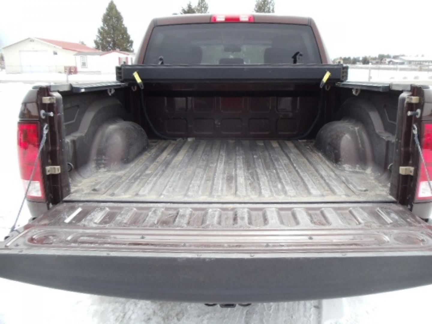 2014 Blue /Gray RAM 1500 Tradesman Crew Cab SWB 4WD (1C6RR7KG8ES) with an 3.6L V6 DOHC 24V FFV engine, 6-Speed Automatic transmission, located at 5465 Highway 2 W., Columbia Falls, MT, 59912, (406) 892-4407, 48.352188, -114.240929 - This truck was previously owned by the federal government so it has been well maintained and taken care of. The truck is very clean inside and out with great tires and super low actual miles. - Photo#7