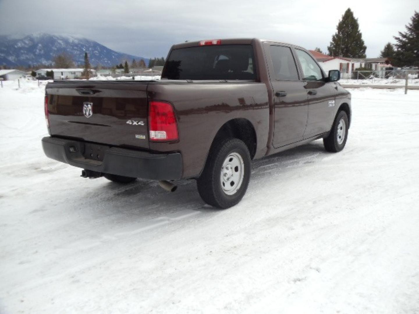 2014 Blue /Gray RAM 1500 Tradesman Crew Cab SWB 4WD (1C6RR7KG8ES) with an 3.6L V6 DOHC 24V FFV engine, 6-Speed Automatic transmission, located at 5465 Highway 2 W., Columbia Falls, MT, 59912, (406) 892-4407, 48.352188, -114.240929 - This truck was previously owned by the federal government so it has been well maintained and taken care of. The truck is very clean inside and out with great tires and super low actual miles. - Photo#8