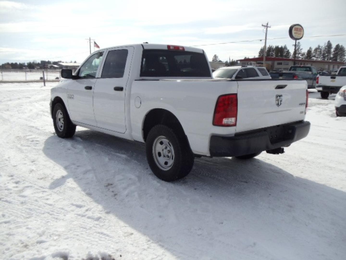 2017 White /Gray RAM 1500 Tradesman Crew Cab SWB 4WD (1C6RR7KG0HS) with an 3.6L V6 DOHC 24V FFV engine, 8A transmission, located at 5465 Highway 2 W., Columbia Falls, MT, 59912, (406) 892-4407, 48.352188, -114.240929 - This truck was previously owned by the federal government so it has been well maintained and taken care of. The truck is very clean inside and out with good tires and low miles. - Photo#4