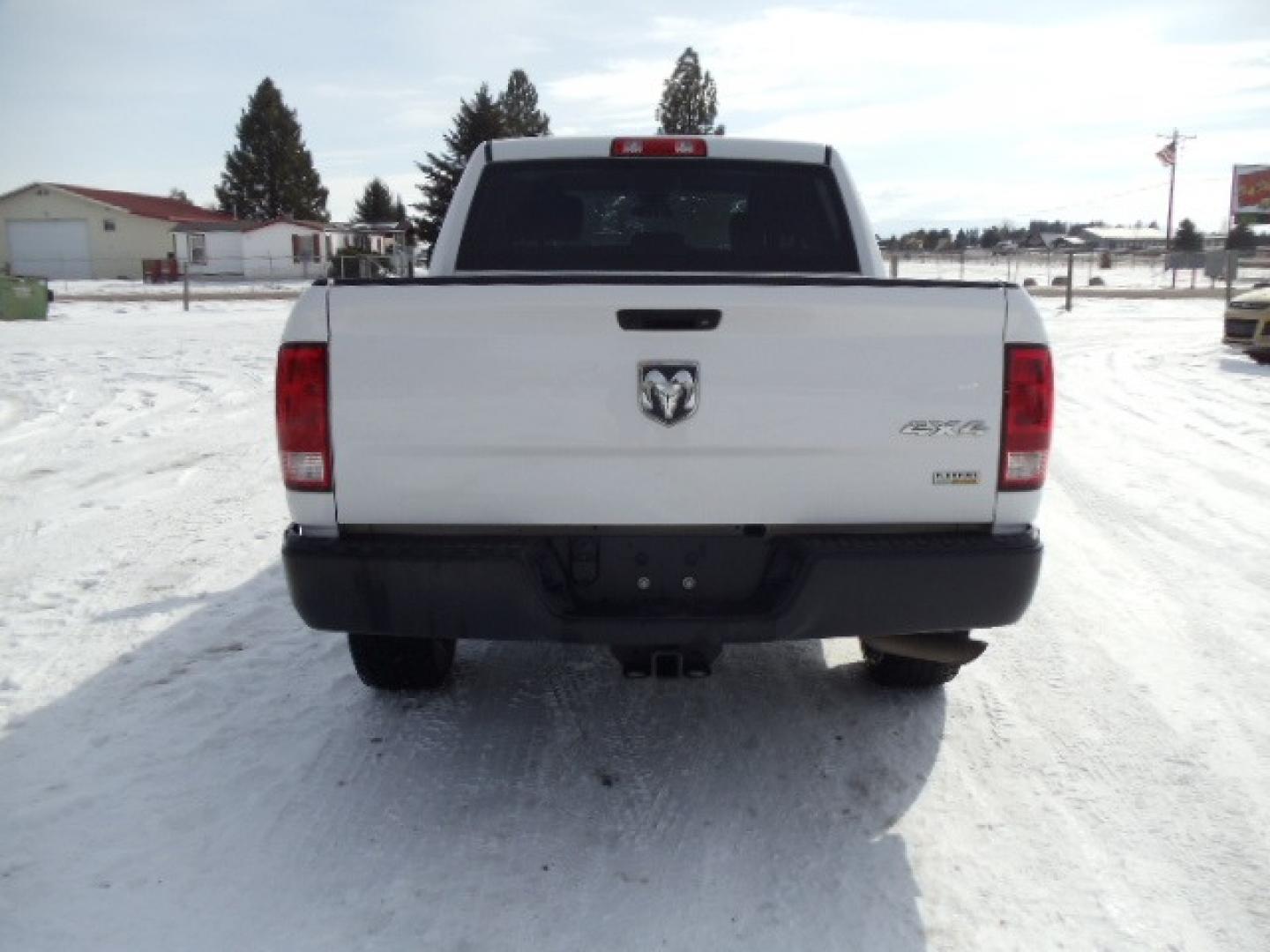 2017 White /Gray RAM 1500 Tradesman Crew Cab SWB 4WD (1C6RR7KG0HS) with an 3.6L V6 DOHC 24V FFV engine, 8A transmission, located at 5465 Highway 2 W., Columbia Falls, MT, 59912, (406) 892-4407, 48.352188, -114.240929 - This truck was previously owned by the federal government so it has been well maintained and taken care of. The truck is very clean inside and out with good tires and low miles. - Photo#5