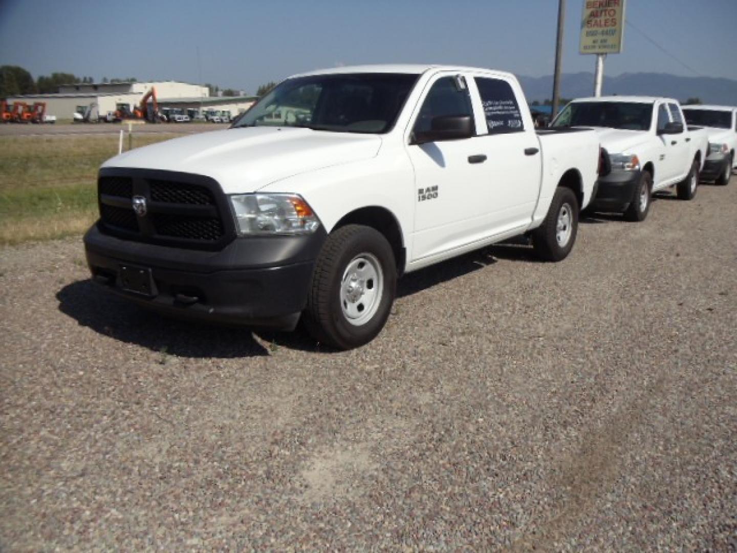 2016 /Grey RAM 1500 Tradesman Crew Cab SWB 4WD (1C6RR7KG0GS) with an 3.6L V6 DOHC 24V FFV engine, 6A transmission, located at 5465 Highway 2 W., Columbia Falls, MT, 59912, (406) 892-4407, 48.352188, -114.240929 - Photo#2