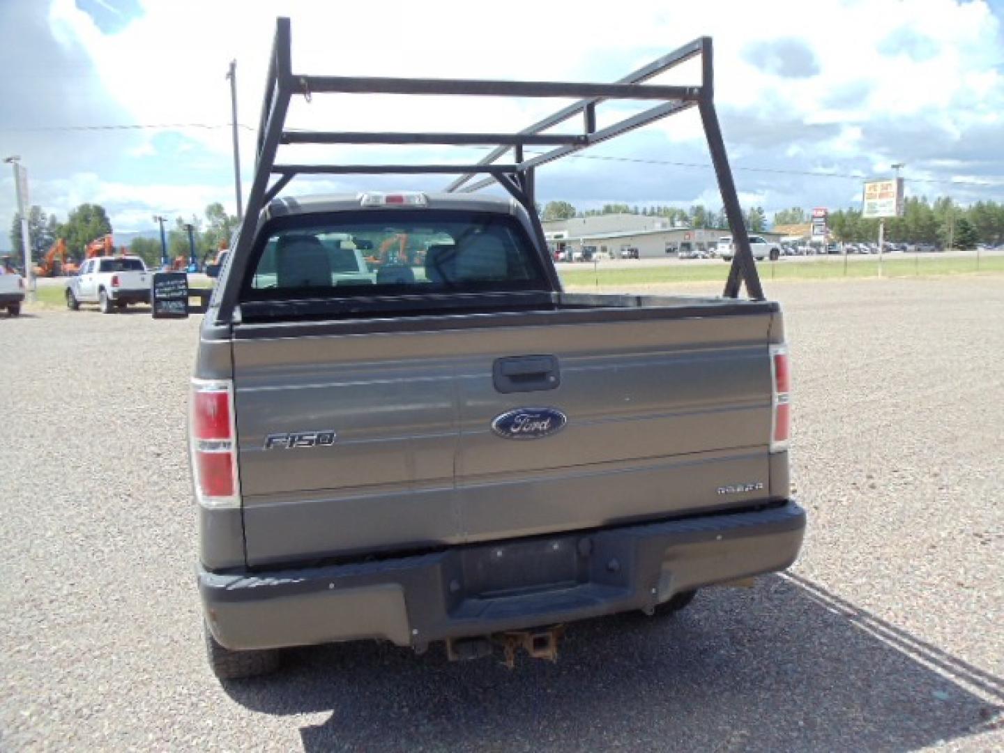 2014 Gray /Gray Ford F-150 XL (1FTEX1EM5EK) with an 3.7L V6 DOHC 24V engine, 6-Speed Automatic transmission, located at 5465 Highway 2 W., Columbia Falls, MT, 59912, (406) 892-4407, 48.352188, -114.240929 - Photo#5