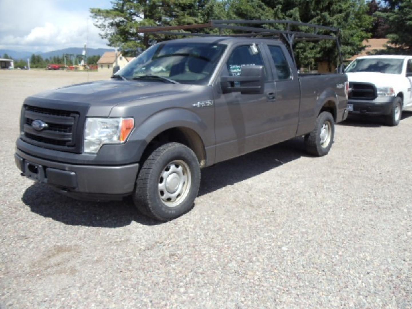 2014 Gray /Gray Ford F-150 XL (1FTEX1EM5EK) with an 3.7L V6 DOHC 24V engine, 6-Speed Automatic transmission, located at 5465 Highway 2 W., Columbia Falls, MT, 59912, (406) 892-4407, 48.352188, -114.240929 - Photo#2