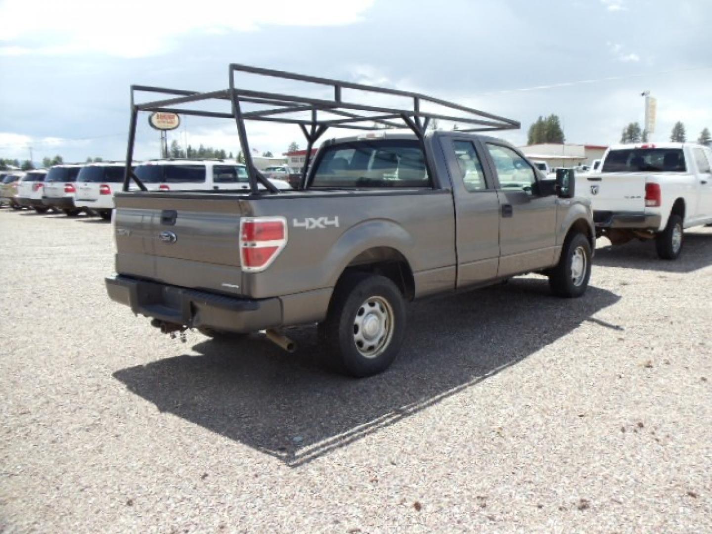 2014 Gray /Gray Ford F-150 XL (1FTEX1EM5EK) with an 3.7L V6 DOHC 24V engine, 6-Speed Automatic transmission, located at 5465 Highway 2 W., Columbia Falls, MT, 59912, (406) 892-4407, 48.352188, -114.240929 - Photo#8