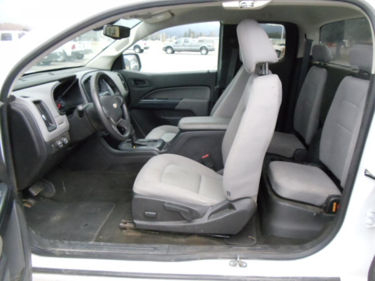 2016 White /Tan Chevrolet Colorado Work Truck Ext. Cab 4WD (1GCHTBEA6G1) with an 2.5L L4 DOHC 16V GAS engine, 6A transmission, located at 5465 Highway 2 W., Columbia Falls, MT, 59912, (406) 892-4407, 48.352188, -114.240929 - Photo#11