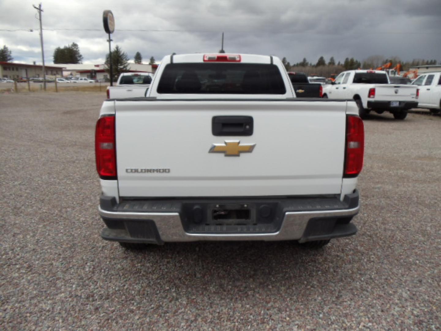 2016 White /Tan Chevrolet Colorado Work Truck Ext. Cab 4WD (1GCHTBEA6G1) with an 2.5L L4 DOHC 16V GAS engine, 6A transmission, located at 5465 Highway 2 W., Columbia Falls, MT, 59912, (406) 892-4407, 48.352188, -114.240929 - Photo#4