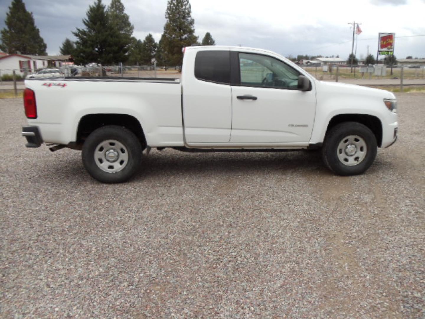 2016 White /Tan Chevrolet Colorado Work Truck Ext. Cab 4WD (1GCHTBEA6G1) with an 2.5L L4 DOHC 16V GAS engine, 6A transmission, located at 5465 Highway 2 W., Columbia Falls, MT, 59912, (406) 892-4407, 48.352188, -114.240929 - Photo#8