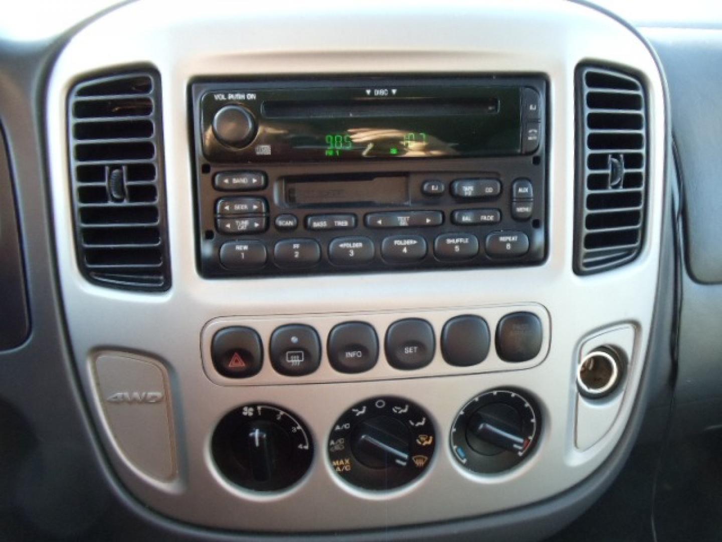 2006 White /Gray Ford Escape Hybrid (1FMYU96H46K) with an L4, 2.3L; AC engine, CVT Automatic transmission, located at 5465 Highway 2 W., Columbia Falls, MT, 59912, (406) 892-4407, 48.352188, -114.240929 - Cruise control AC CD Tilt wheel Power windows door locks and mirrors Brand new tires - Photo#19